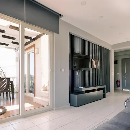 W Pool And Balcony 5 Min To In 아파트 Milas