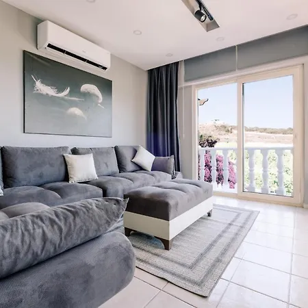 W Pool And Balcony 5 Min To In * Milas