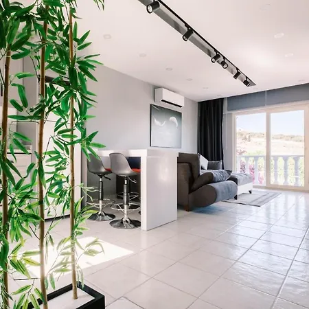 아파트 W Pool And Balcony 5 Min To In *