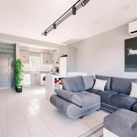 W Pool And Balcony 5 Min To In Milas